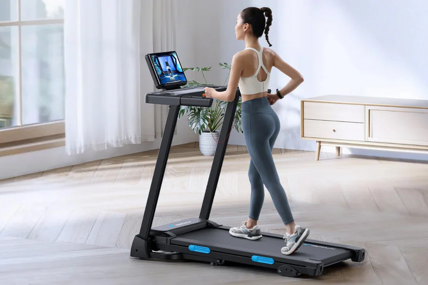 Treadmill vs Outdoor Running: The Real Differences and How to Adapt